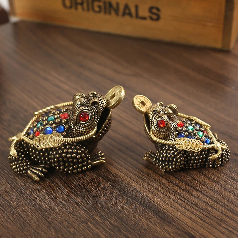 1Pc Feng Shui Toad Money Fortune Wealth Chinese Golden Frog Toad Coin Home Office Decoration Lucky Gifts Tabletop Ornaments